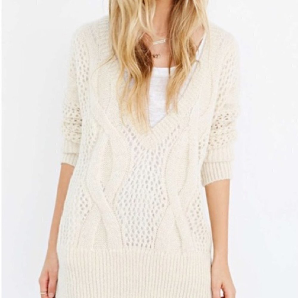 Urban Outfitter Kimchi Blue Loose Cable Knit Deep V-Neck Sweater Tunic Cream